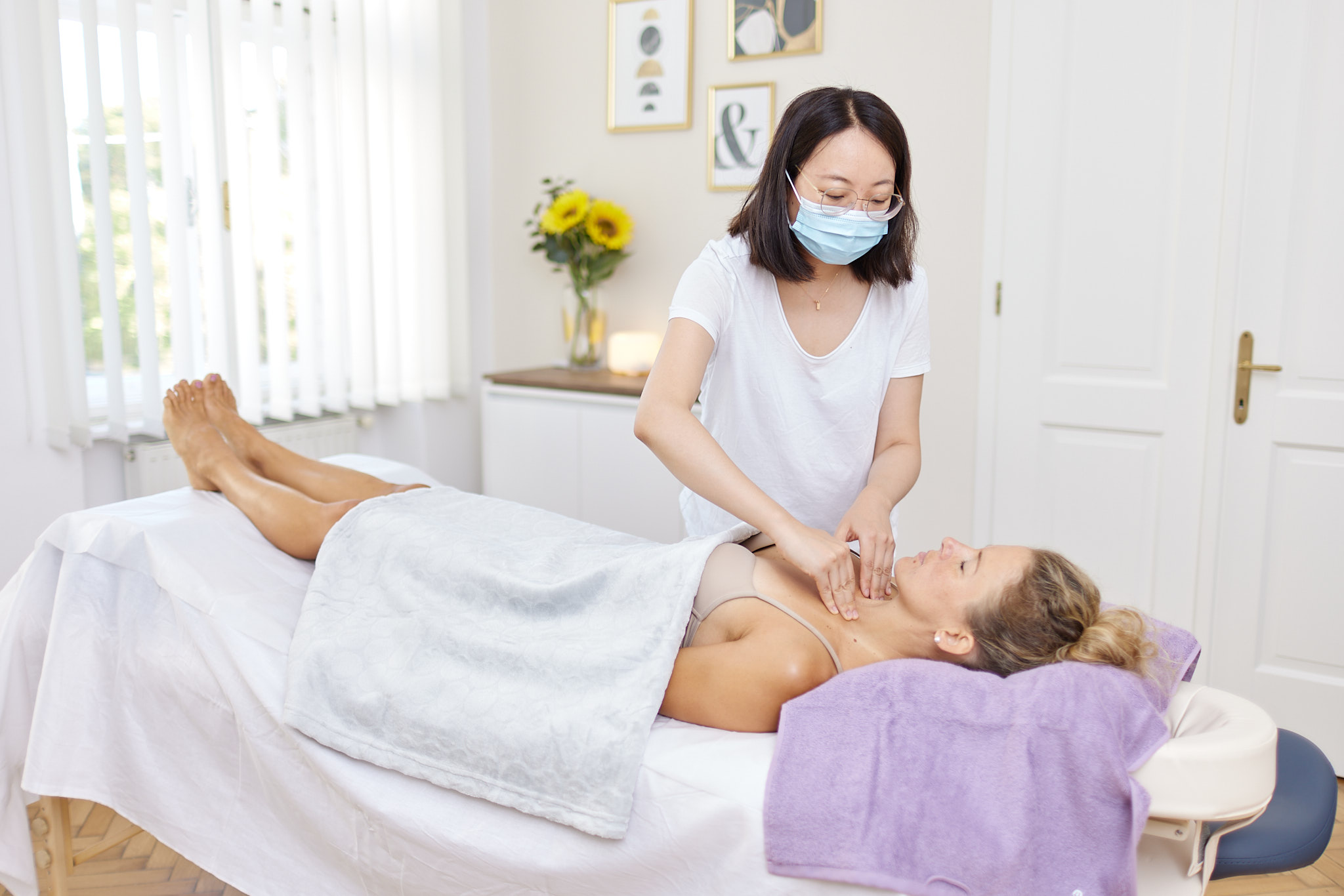 b2bfoto_ThomasUnterberger_Tcm-heilmassage8667