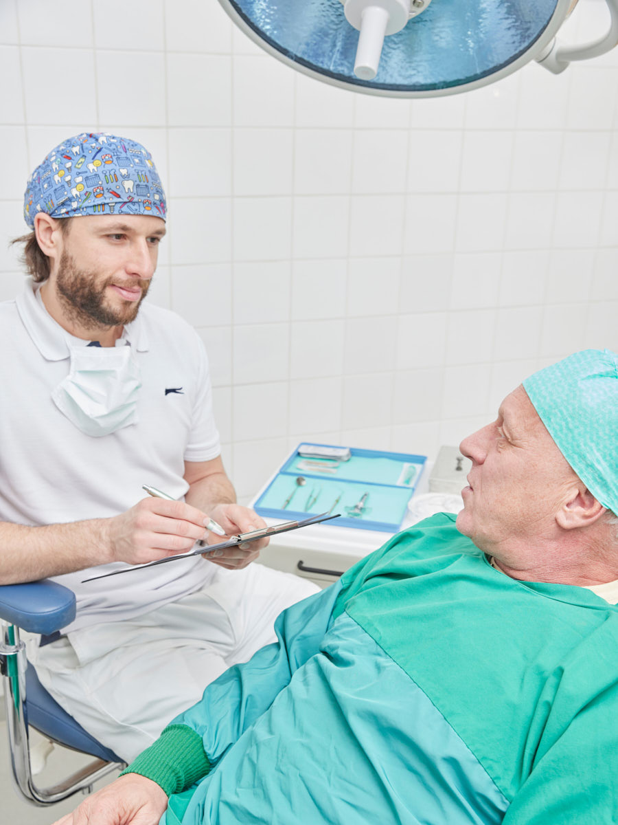 b2bfoto.at_Thomas Unterberger￼￼￼_Thomas_unterberger_Zahnarzt Dents10244